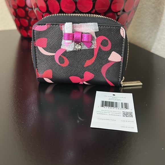 Kate Spade NWT Wrapping Party Small Zip Cardcase - Picture 1 of 9